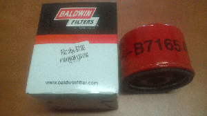 Filtr oleju B7165 OC215 Filtr oleju SP5159 P502024 B7165 351P W77 OP564